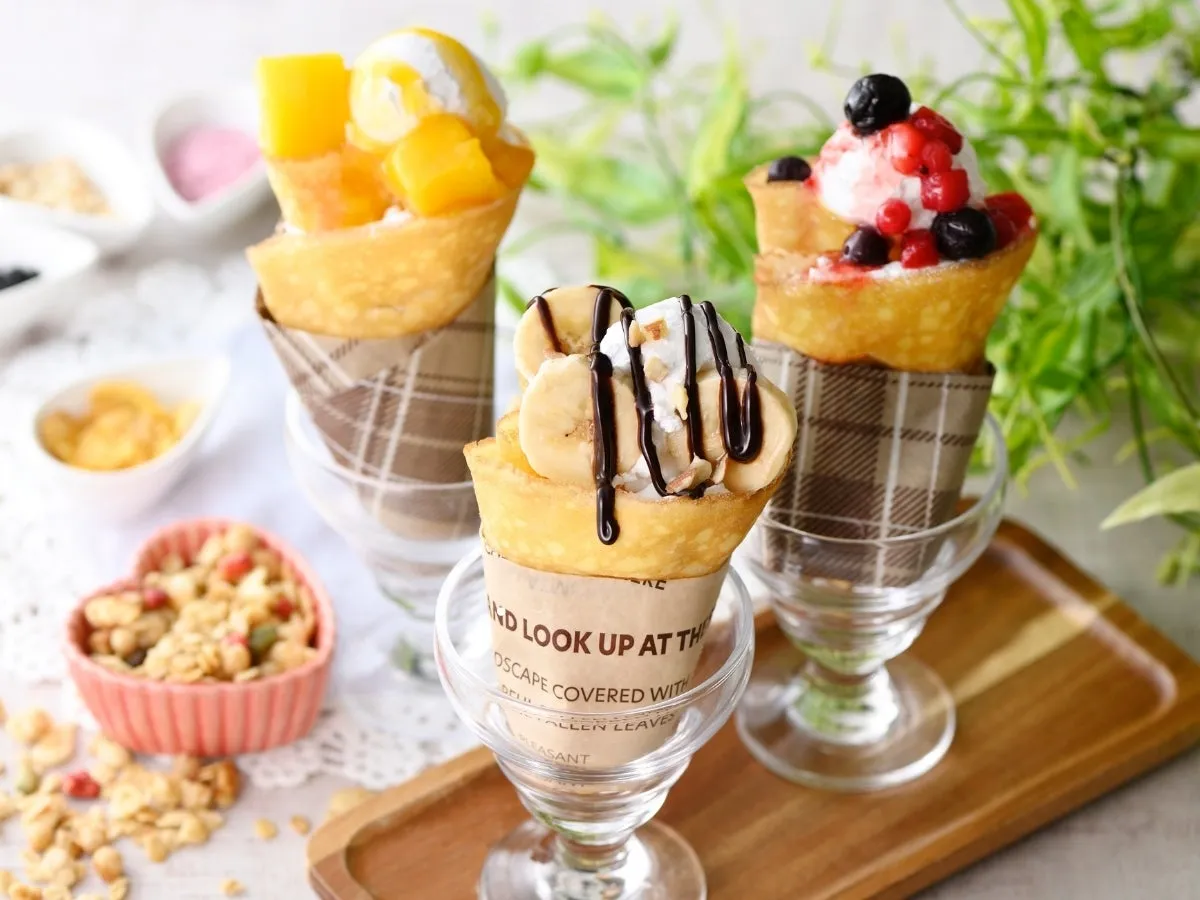 デザートはセルフメイクも可能！