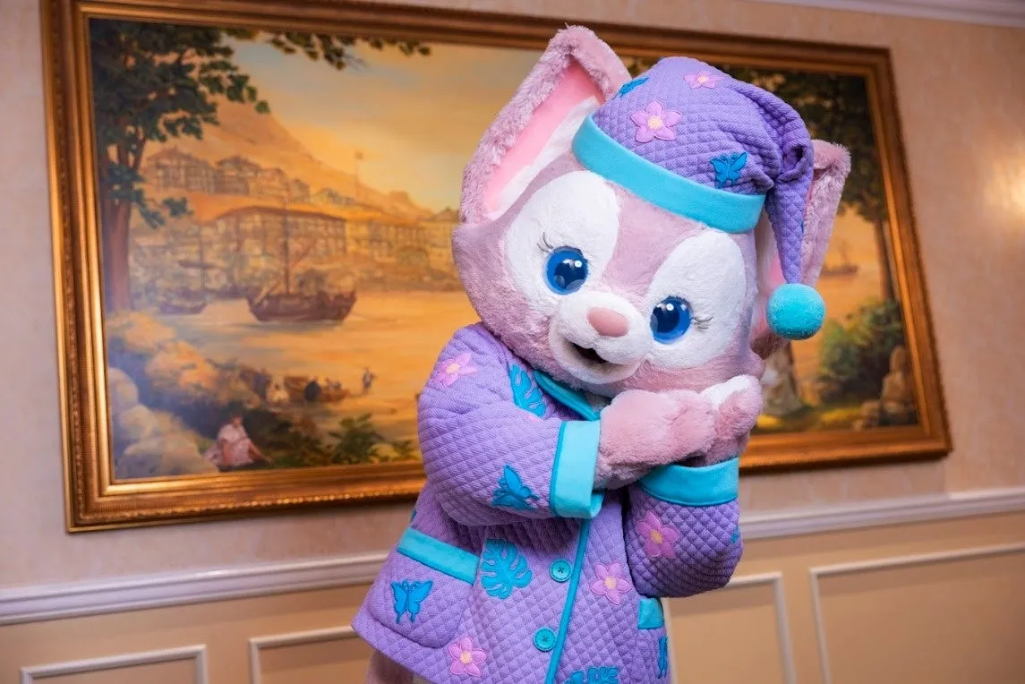 香港ディズニーランド・ホテル キングダム・クラブでパジャマ姿のダッフィー＆フレンズによるおやすみグリーティング