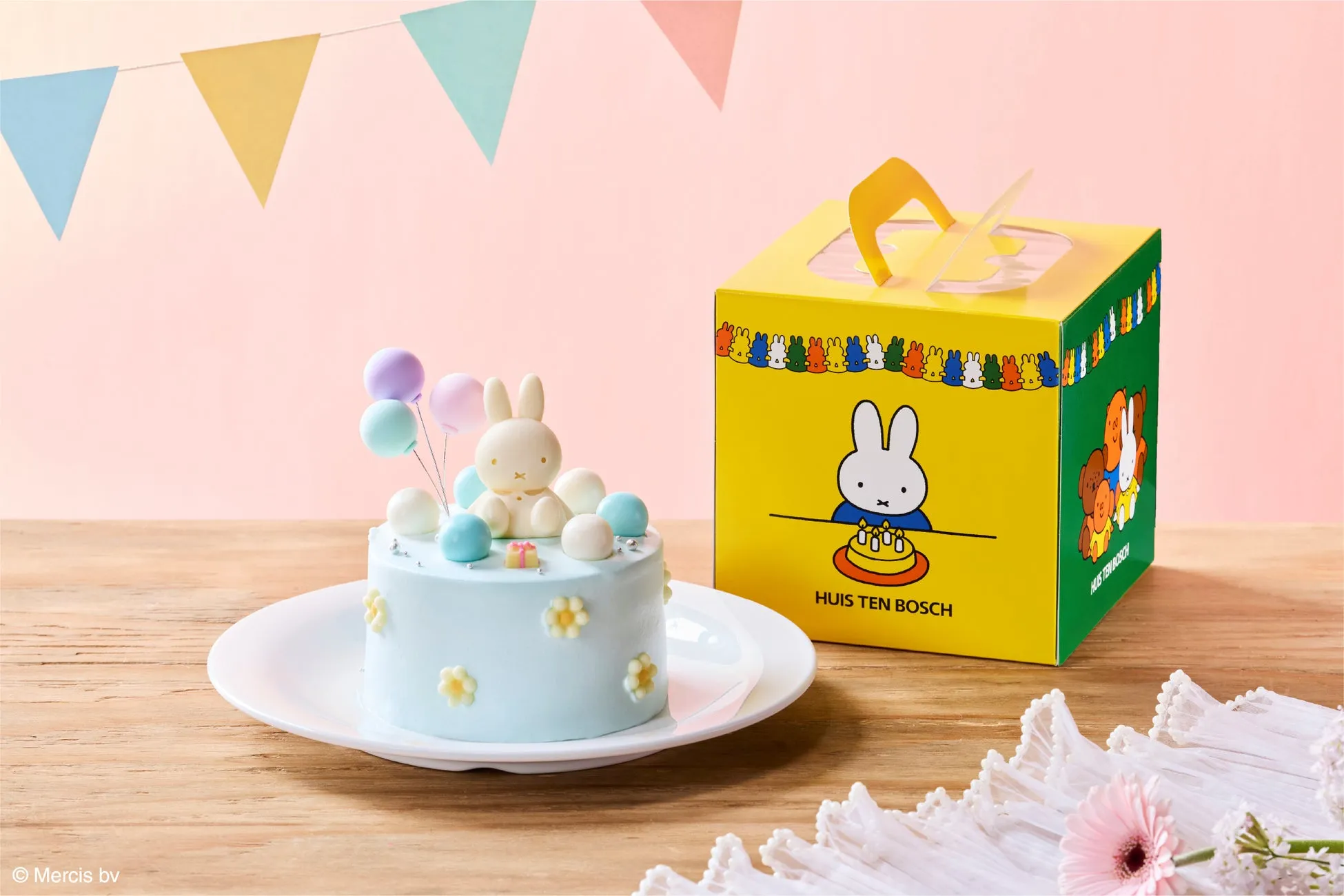 ミッフィーバースデーケーキとボックス