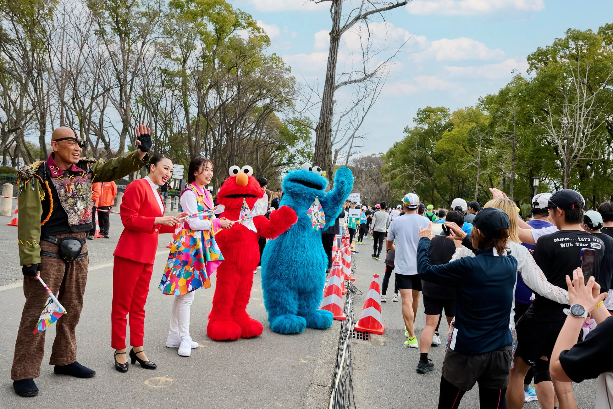 ユニバーサル・スタジオ・ジャパンが大阪マラソンランナーを応援