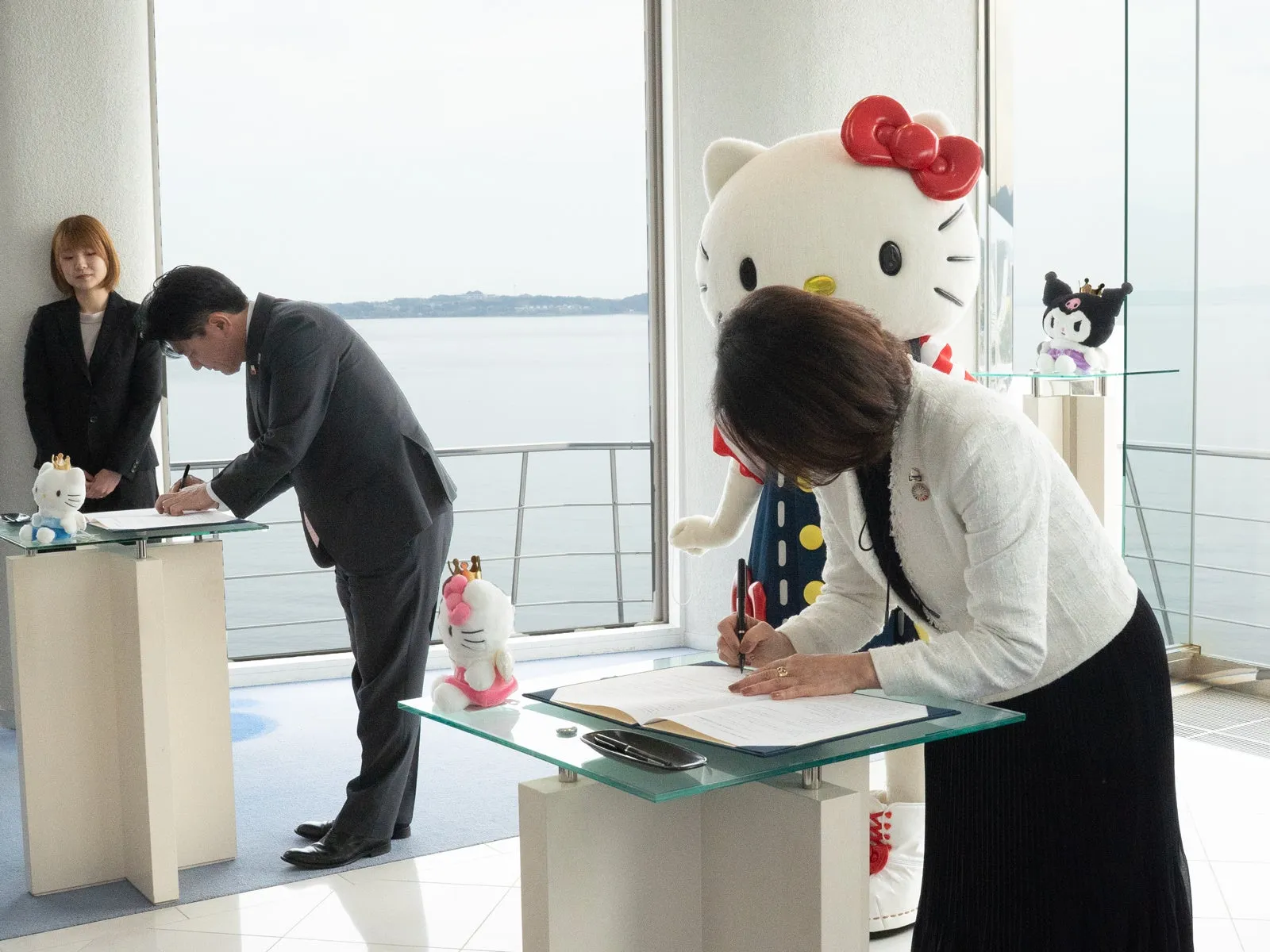 ハーモニーランド35周年記念の協定締結式