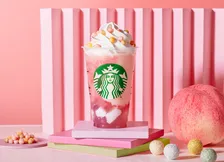 スタバ春の本命きた！華やか白桃×桜フラペ＆バスクチーズケーキが神ビジュ