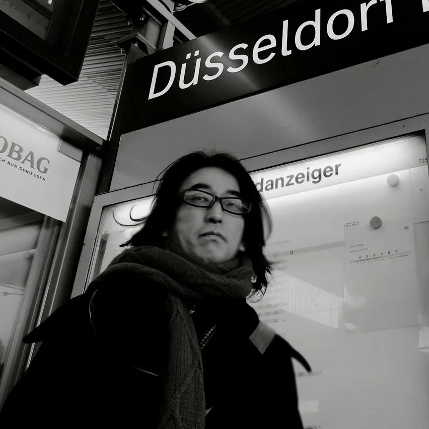 企画・監修を務める山本信一氏の写真