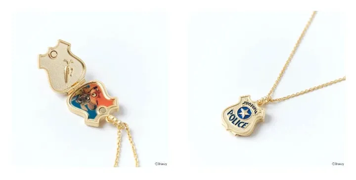 警察バッジモチーフのネックレス
