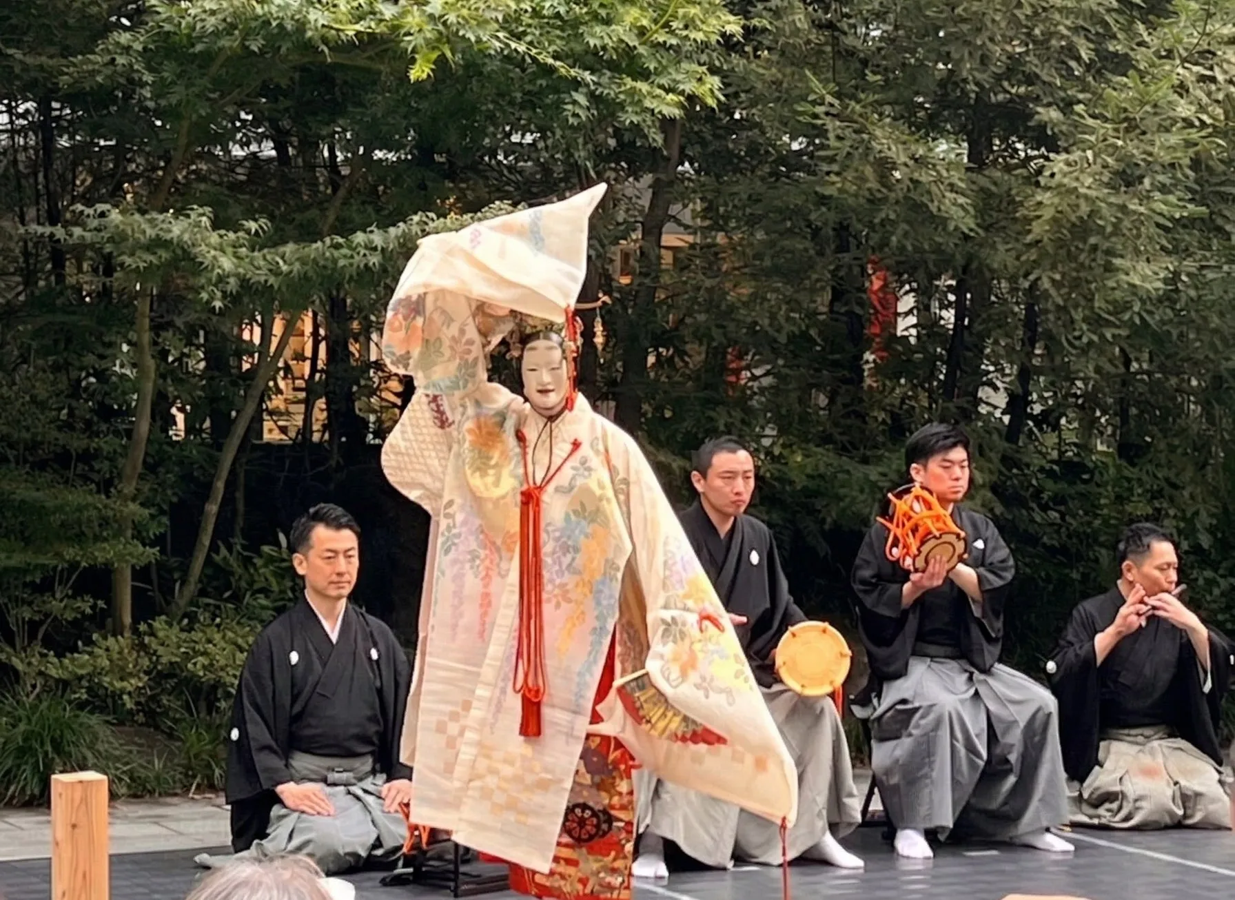 観世流能楽の2024年公演「羽衣」の写真