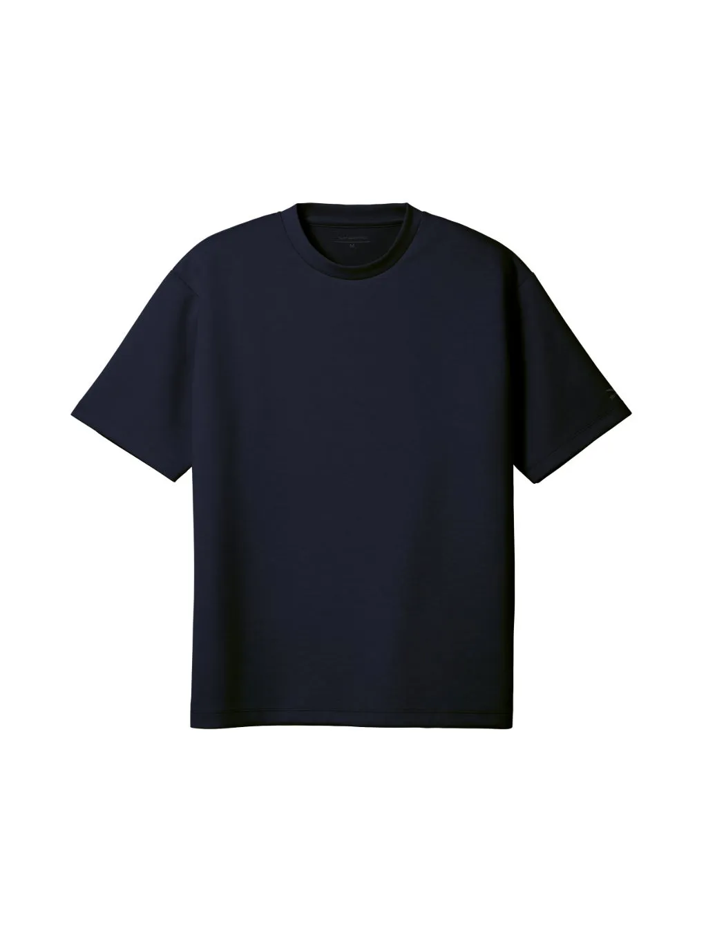 オーバーサイズTシャツのブラック、ホワイト、ベージュのカラーバリエーション