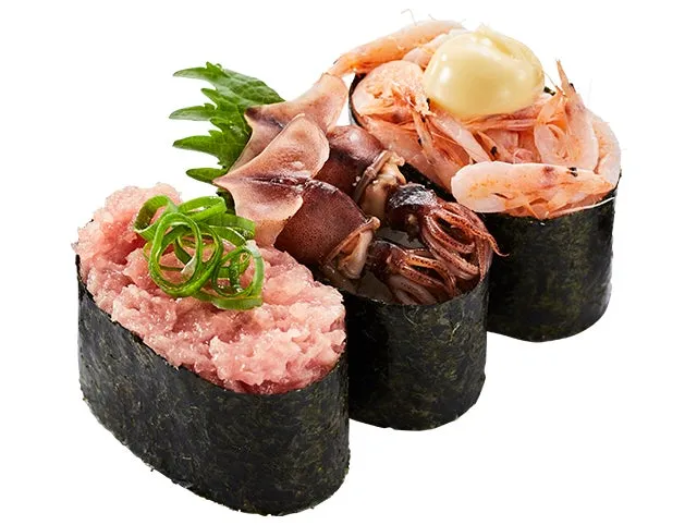 3種の春ネタ軍艦三昧 三貫320円（税込）～