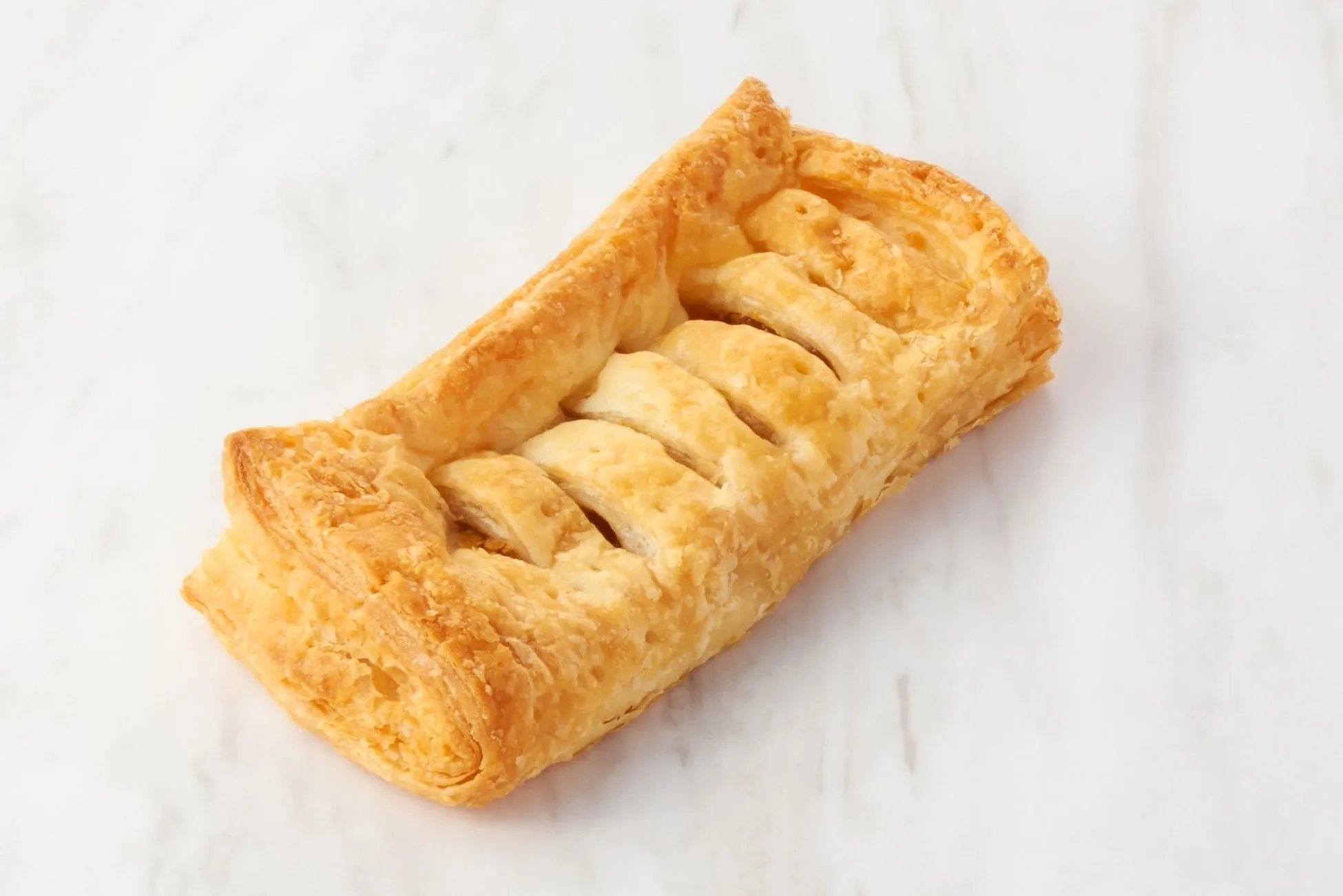 お店で焼いたアップルパイの写真