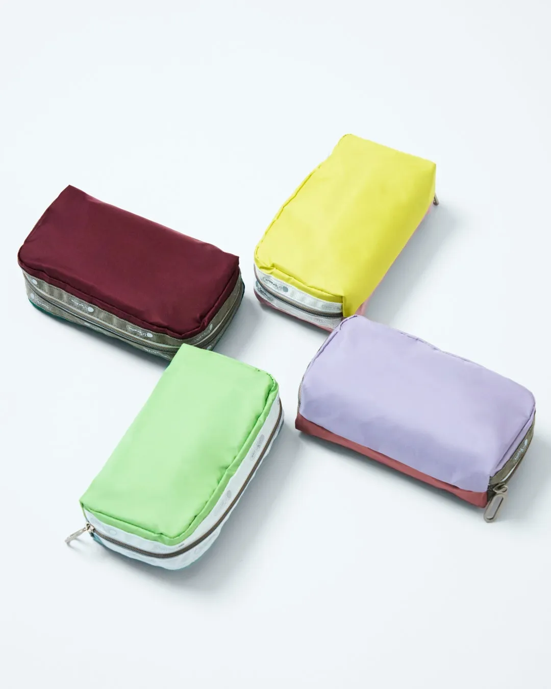 Limited 10thポーチシリーズ 10TH ESSENTIAL RECTANGULAR COSMETIC H9×W17×D5cm 各￥6,600