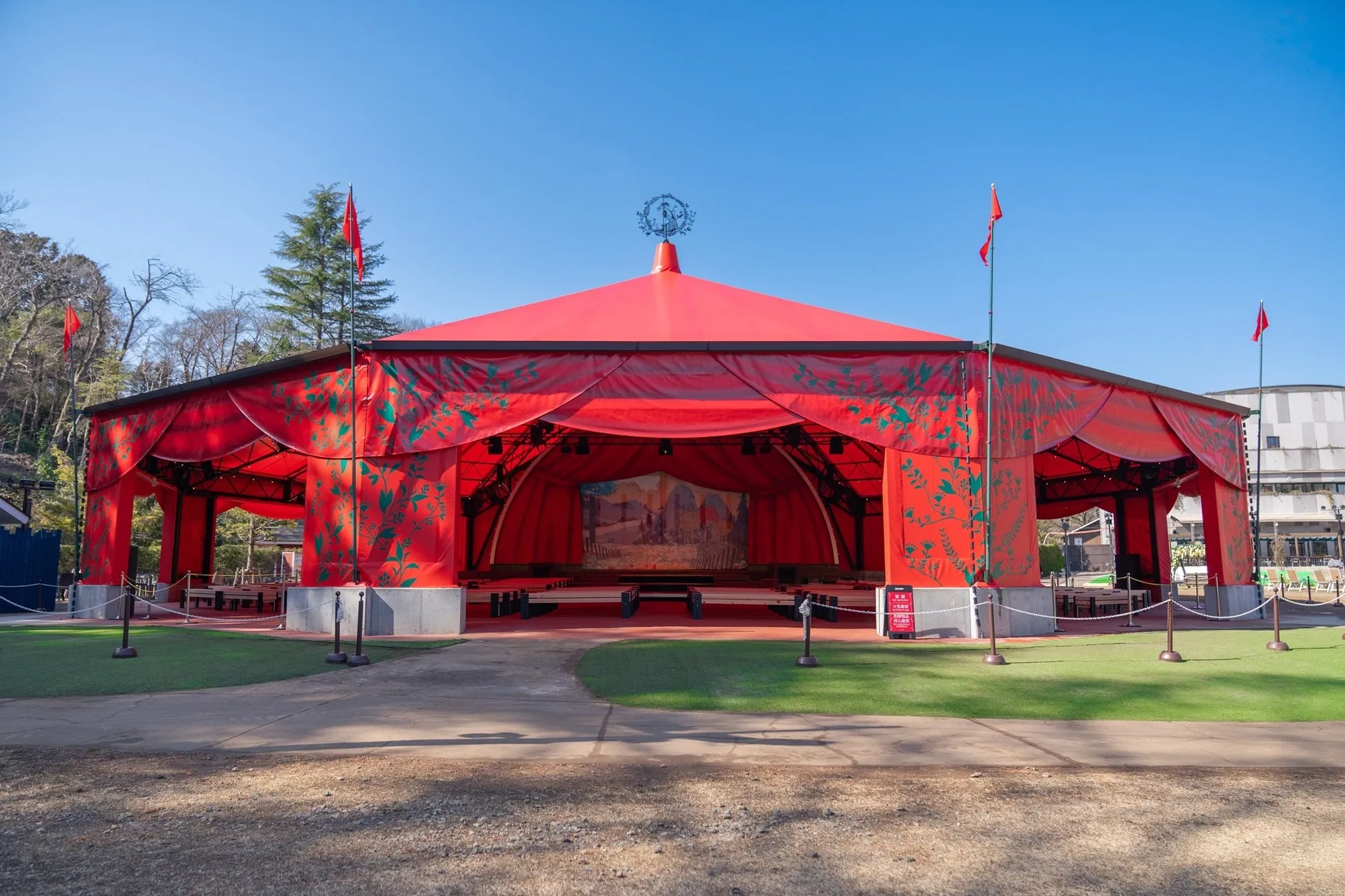 ムーミンバレーパークの赤いテント