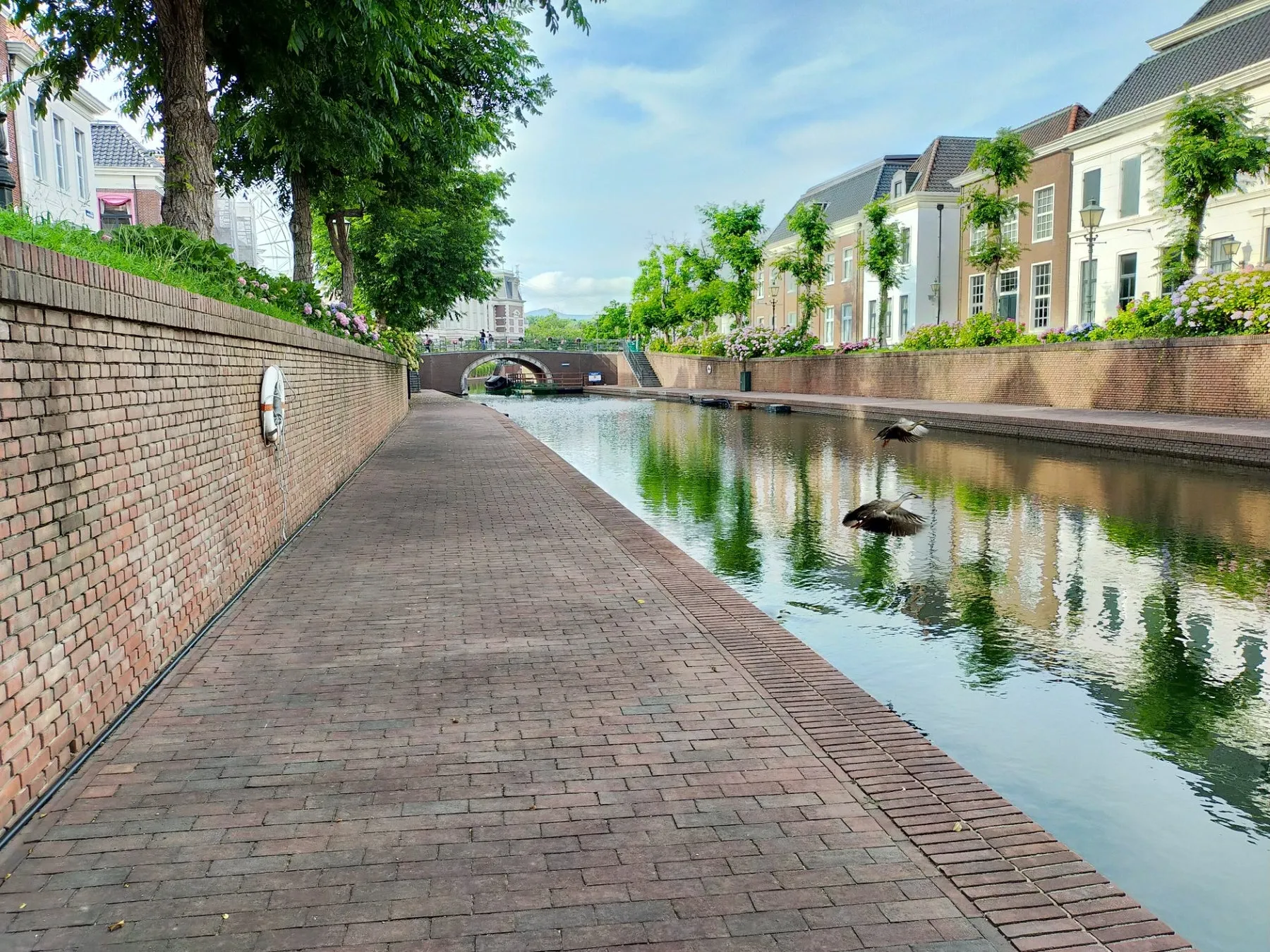 ハウステンボスの運河と沿道