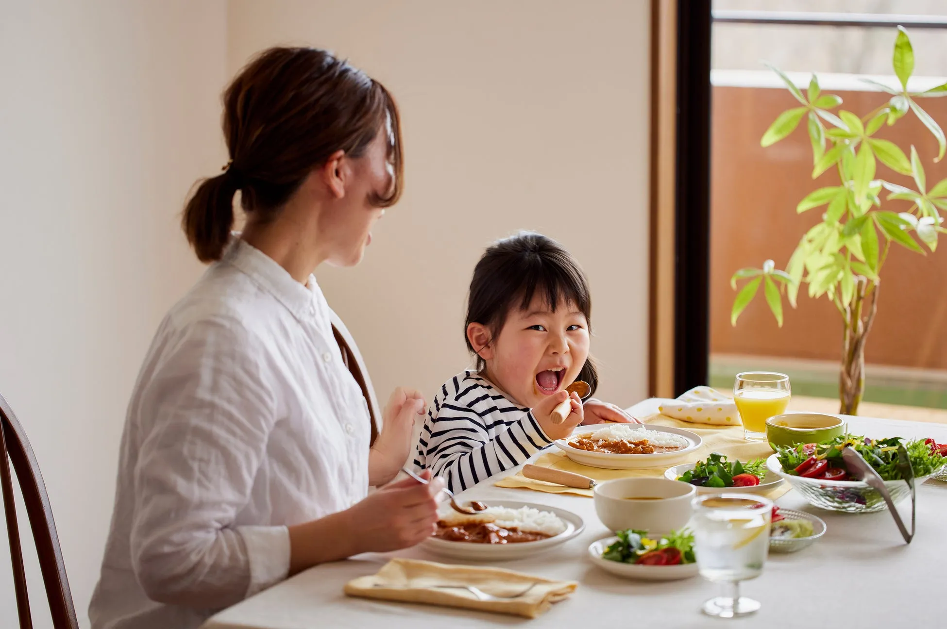 株式会社にしき食品 本社外観