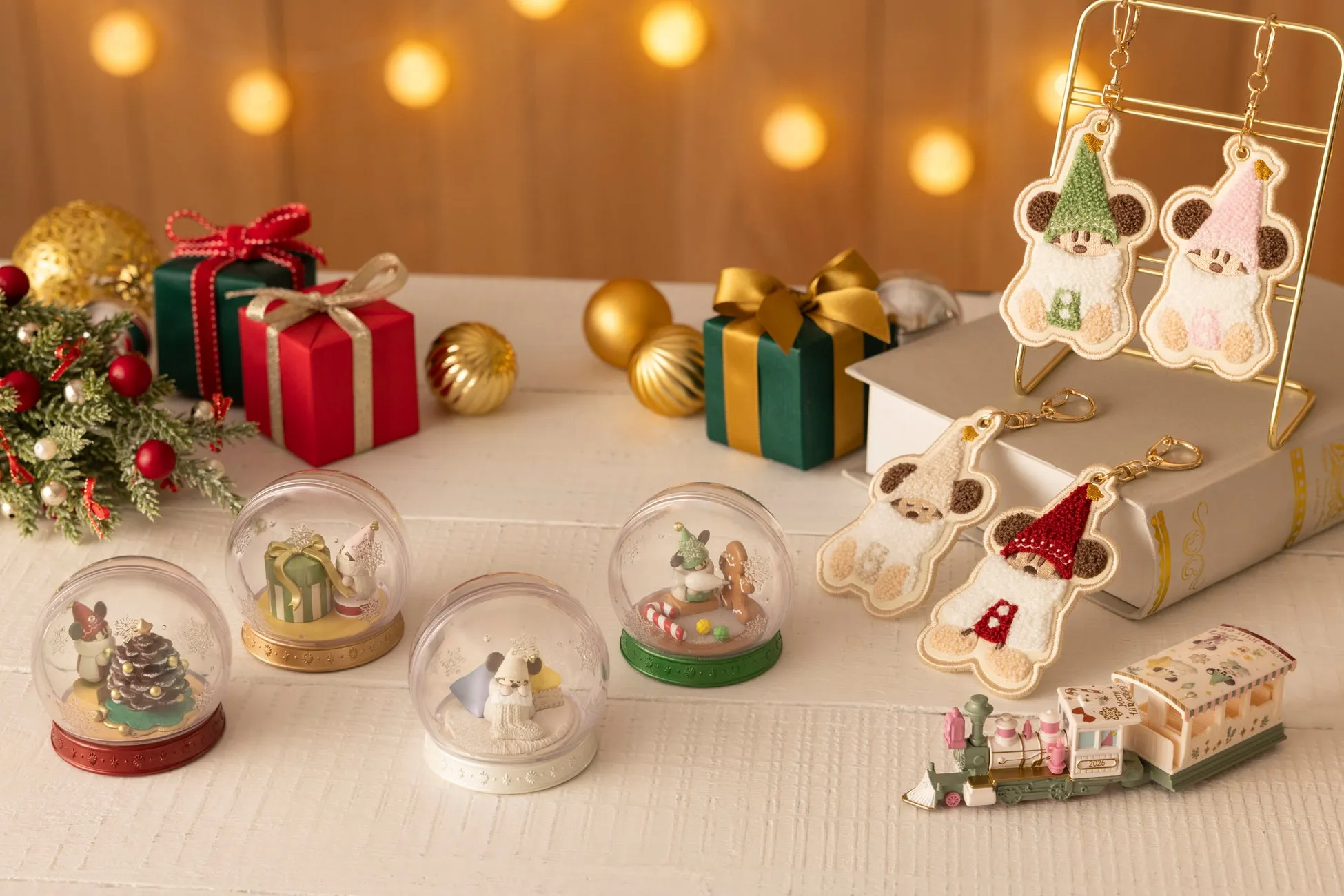 東京ディズニーリゾートのクリスマスグッズ