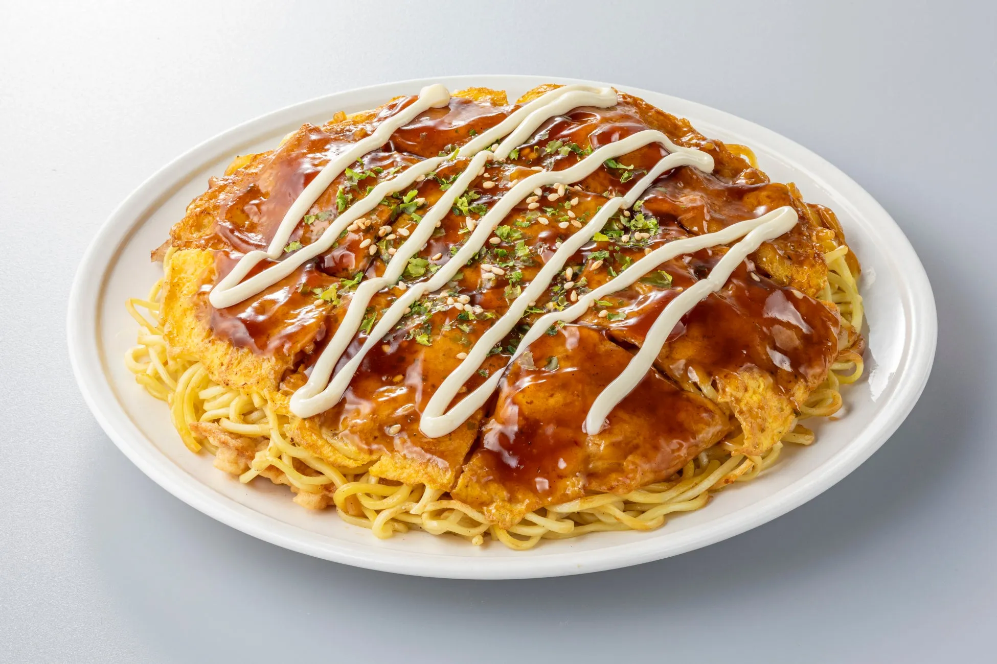 広島風お好み焼きのプレート