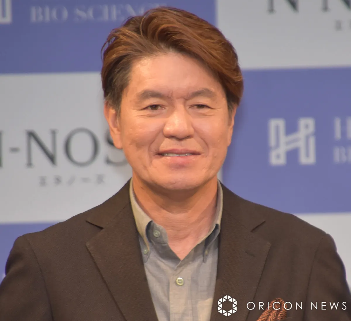 ヒロミ、大工の父親が息子・凌央らのYouTubeチャンネルに“チラリ”登場「トラックの紐づかいが職人技。かっこよ！」「ヒロミさんの家族最高ですね」