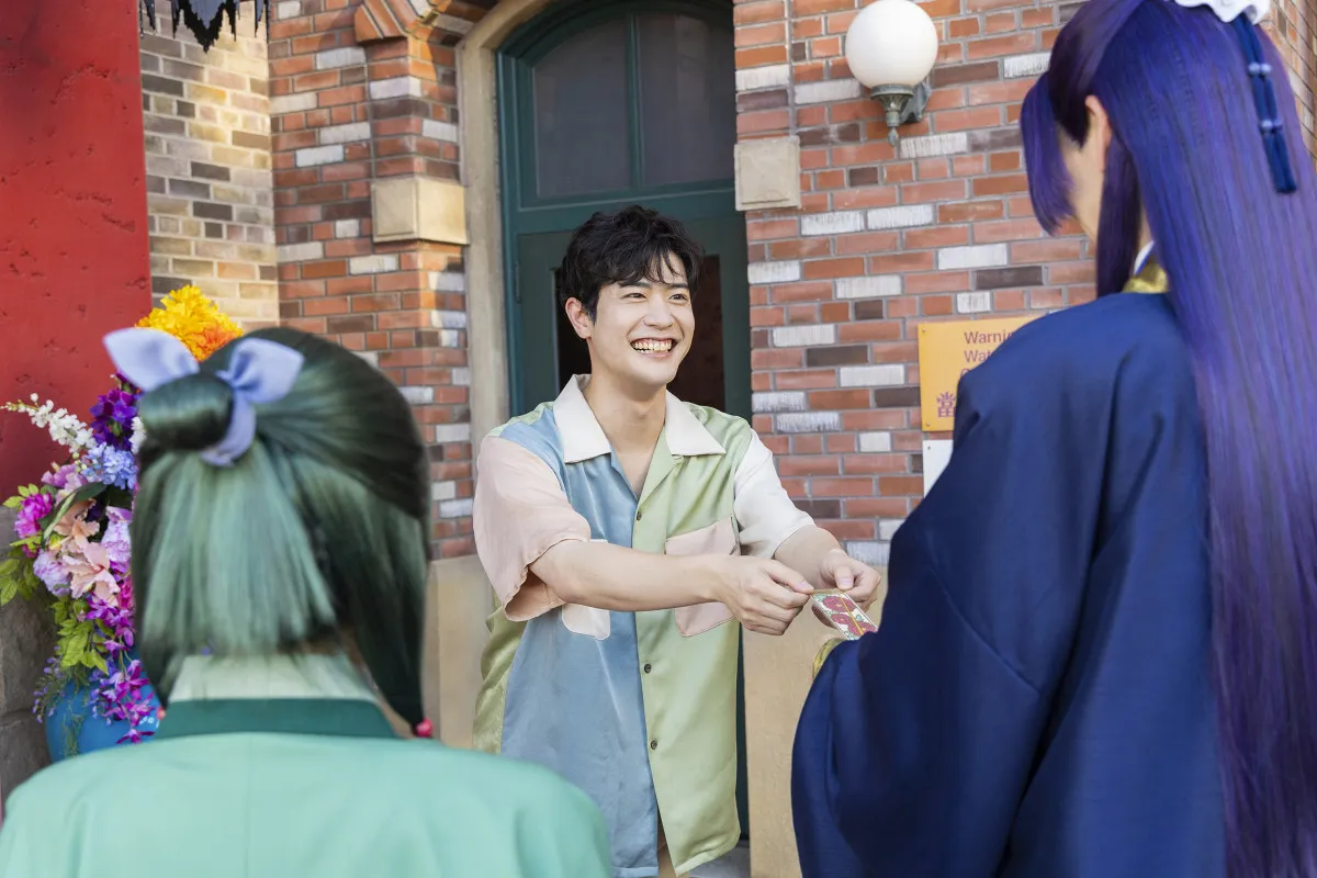『薬屋のひとりごと』“壬氏”声優・大塚剛央、USJで猫猫＆壬氏に対面「ホンモノだ！」