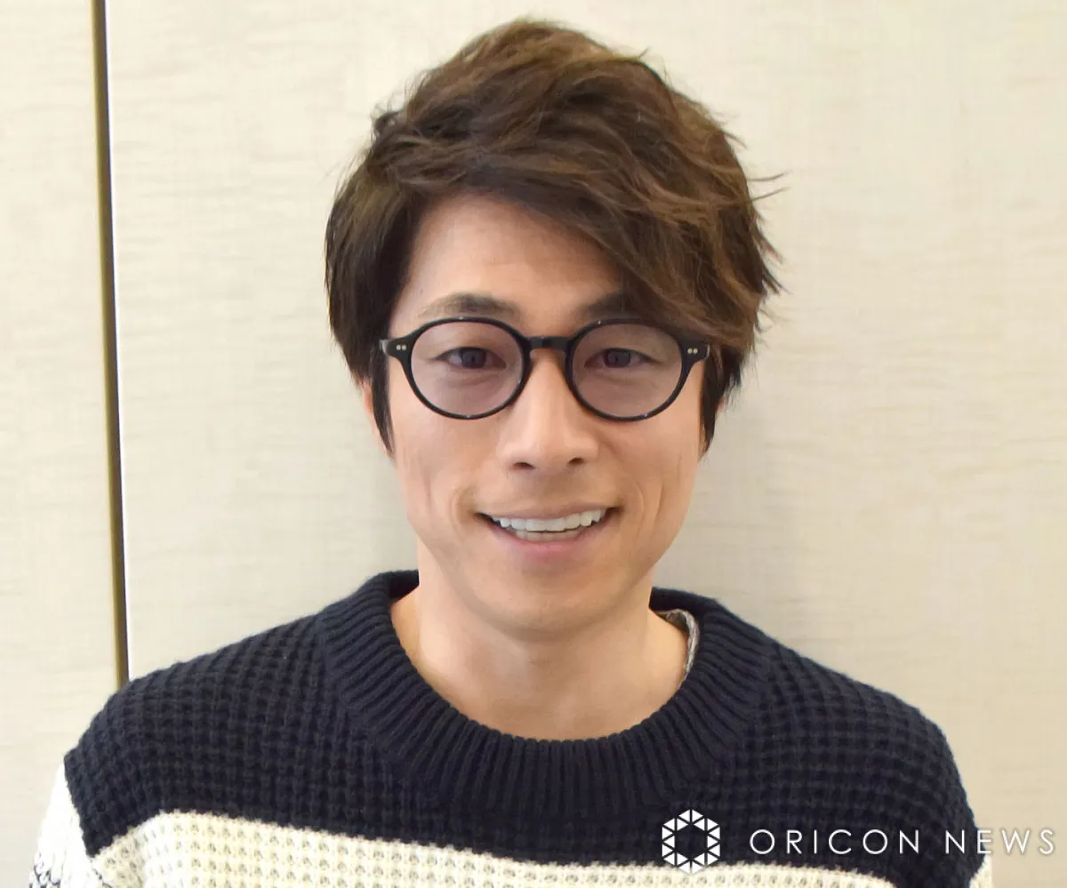 田村淳、庭で田植えに挑戦「プランターを買ってきてミニ田んぼを作りました」　長女＆次女と3ショットで笑顔