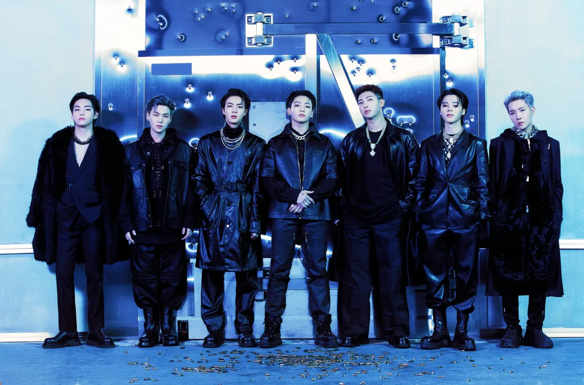 BTS、約3年ぶりに7人完全体でライブ配信＆来春のアルバム・ワールドツアー予告　歓喜の声相次ぐ「待ってました！」「嬉しい！」