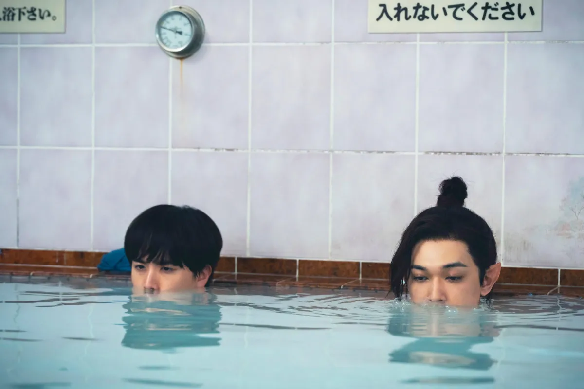 吉沢亮、銭湯で「貴様ぁー!!」と絶叫『ババンババンバンバンパイア』本編映像　『国宝』との演技のふり幅に注目
