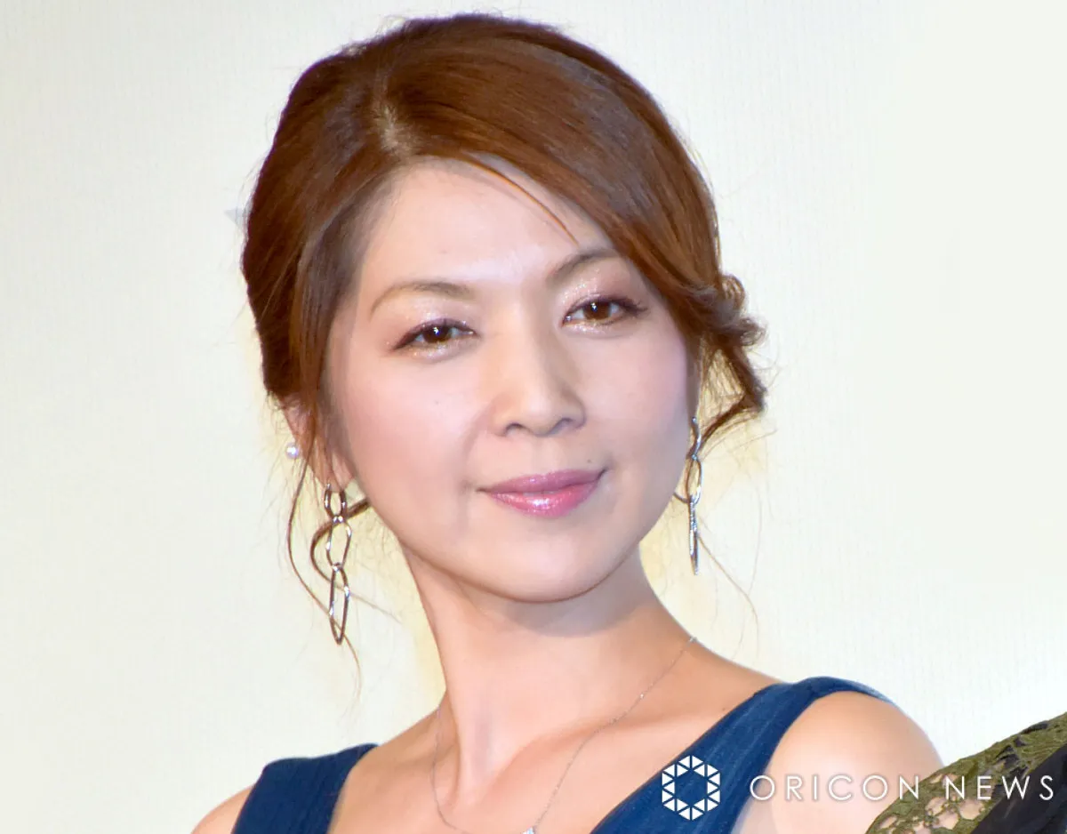 飯島直子、“ハマの実家”の庭に反響「おしゃれ」「素敵なお庭だなぁ」　蚊対策グッズも紹介