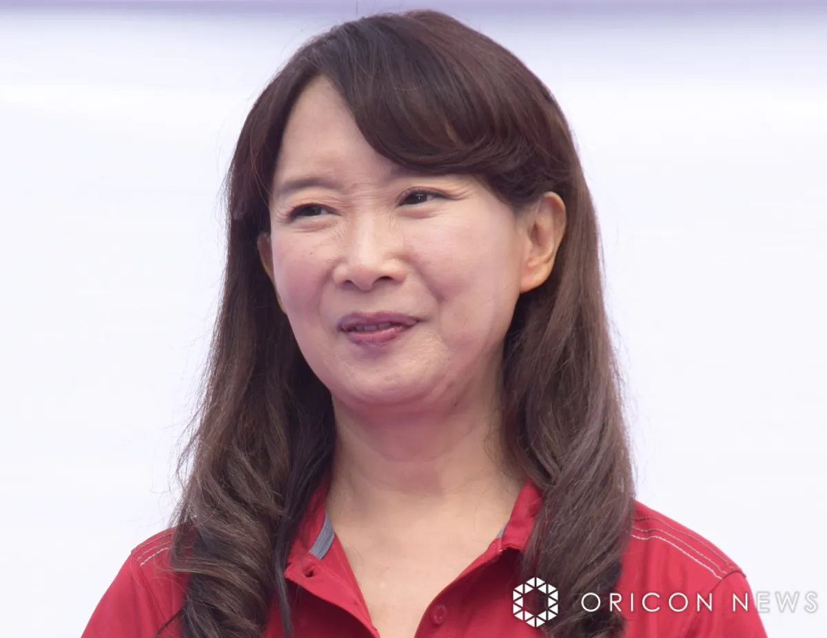 アグネス・チャン、100歳で亡くなった母との思い出ショットを紹介「思い出いっぱい。感謝感謝です」