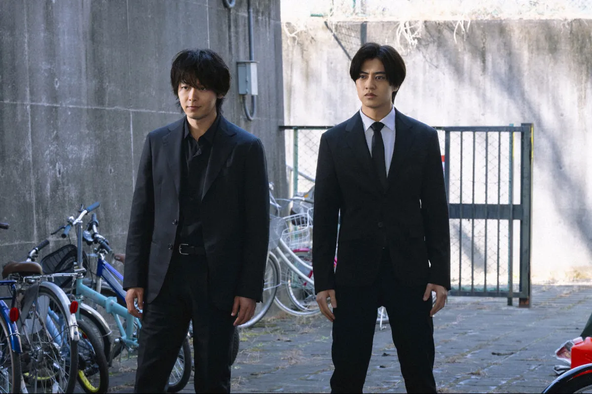 『DOPE　麻薬取締部特捜課』第1話　高橋海人×中村倫也、“正反対バディ”が謎の新型ドラッグに立ち向かう