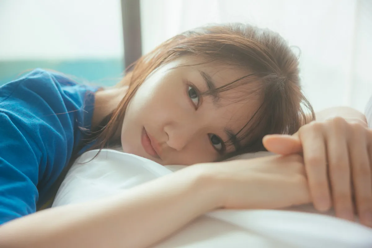 桜井日奈子“かわいさと大人の色気”　2026年カレンダー発売決定
