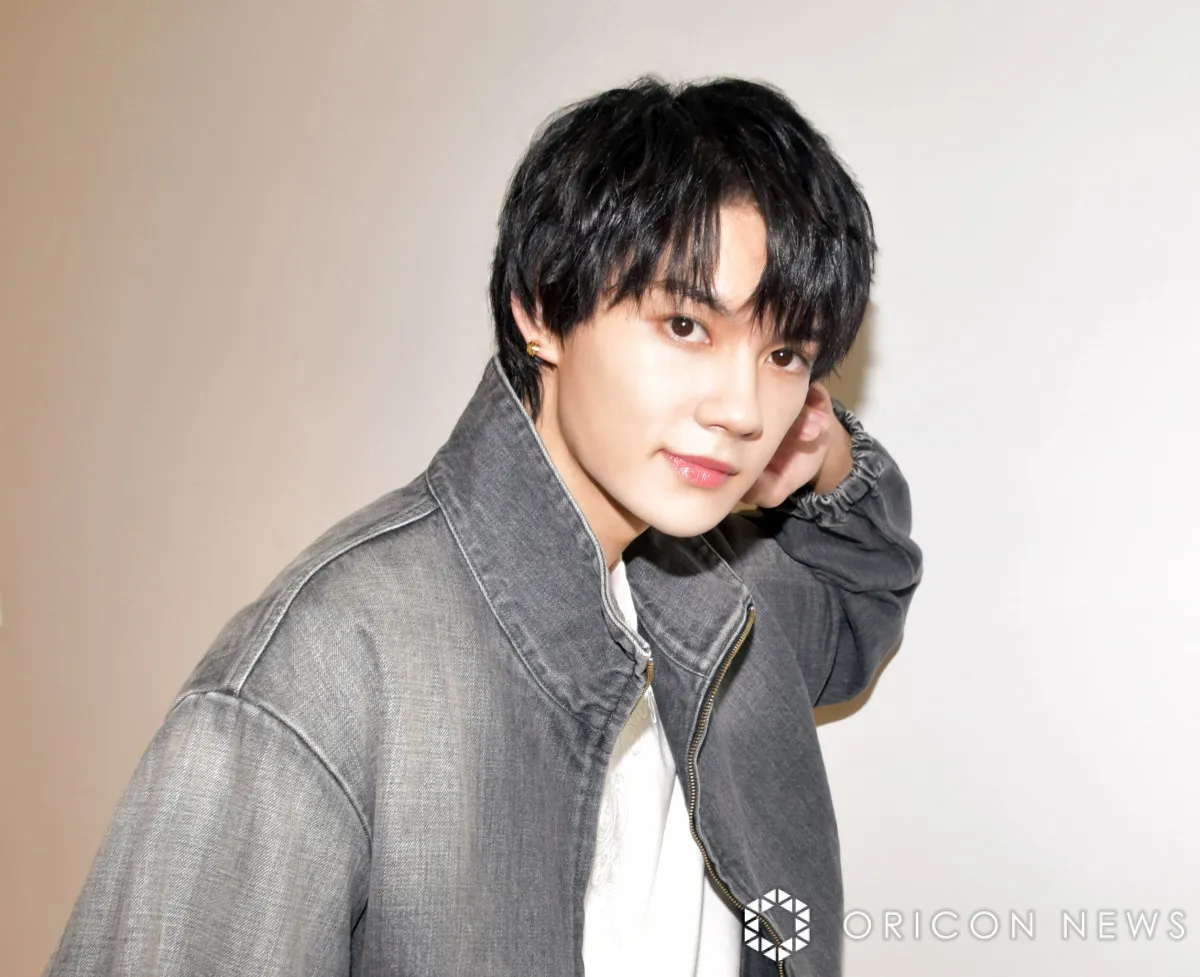M!LK佐野勇斗、実父の“キメ顔”写真公開「いつもありがとう」　「親子でビジュイイじゃん」「激似」と反響