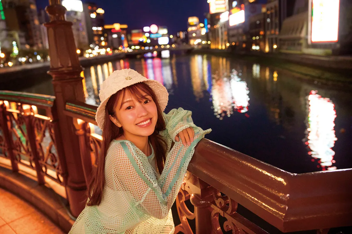 身長147cm、九州のレジェンドアイドル・高木悠未、卒業目前のファースト写真集で大胆肌見せに挑戦