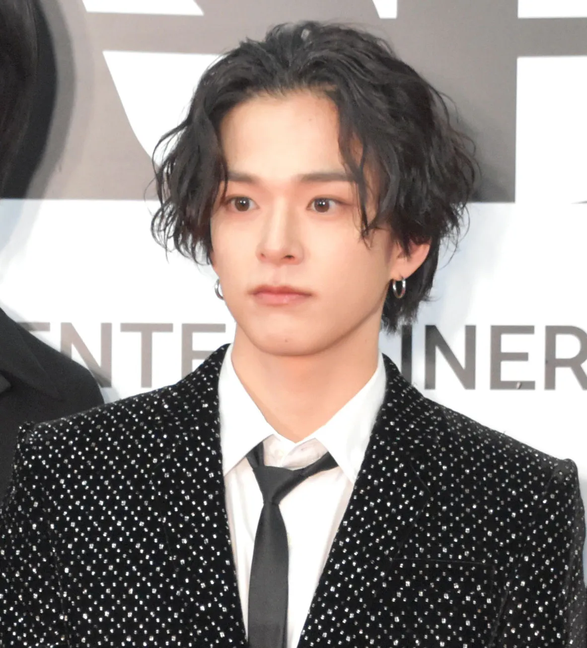 “そっくり”と話題・Travis Japan松倉海斗＆TREASUREアサヒ、共演に反響「念願のコラボ！」「2人ともかっこよすぎる」