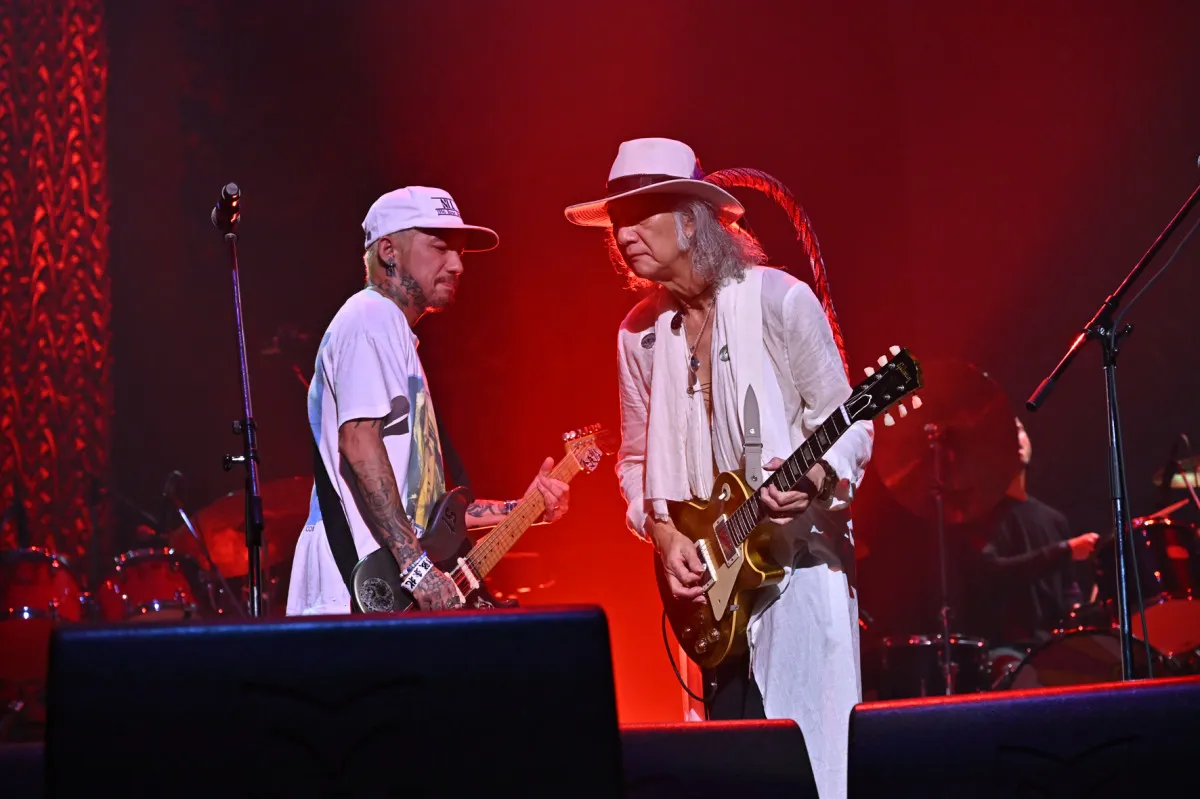 Johnny, Louis & Char、Charの70歳記念ライブで子どもたちと涙の“復活”
