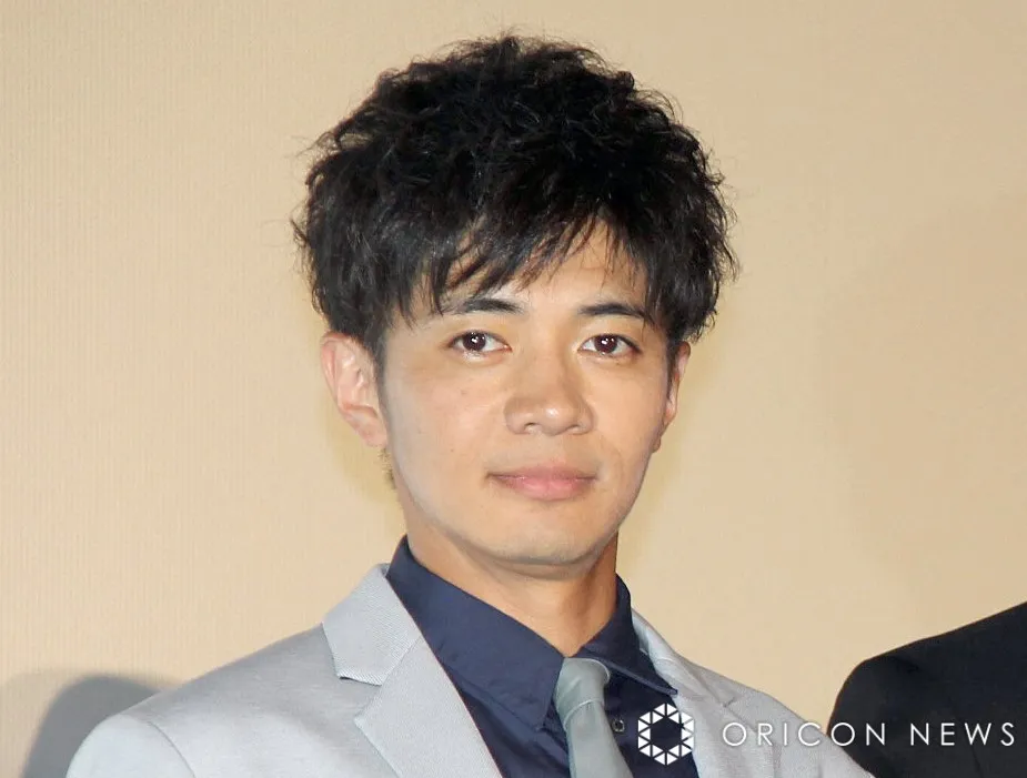 和田正人、夏野菜が育つ家庭菜園を紹介「トマト、ピーマン、オクラ、バジルが、ジャングル状態」　妻は吉木りさ