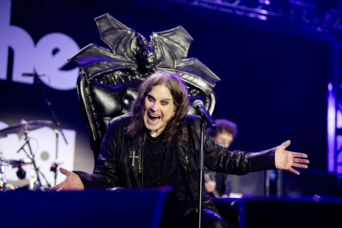 オジー・オズボーンの超豪華ラストライブが終幕　きょう午後11時までオンデマンドで視聴可能