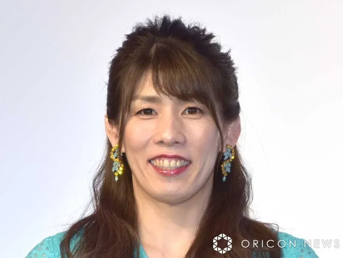 “霊長類最強”吉田沙保里、愛らしい子犬に囲まれデレデレ「もうね！赤ちゃん言葉になっちゃうよね…」