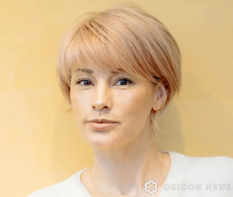“新婚”梅宮アンナ、夫とハネムーンへ「右胸がなくなって初めて水着姿に」　幸せショットも披露