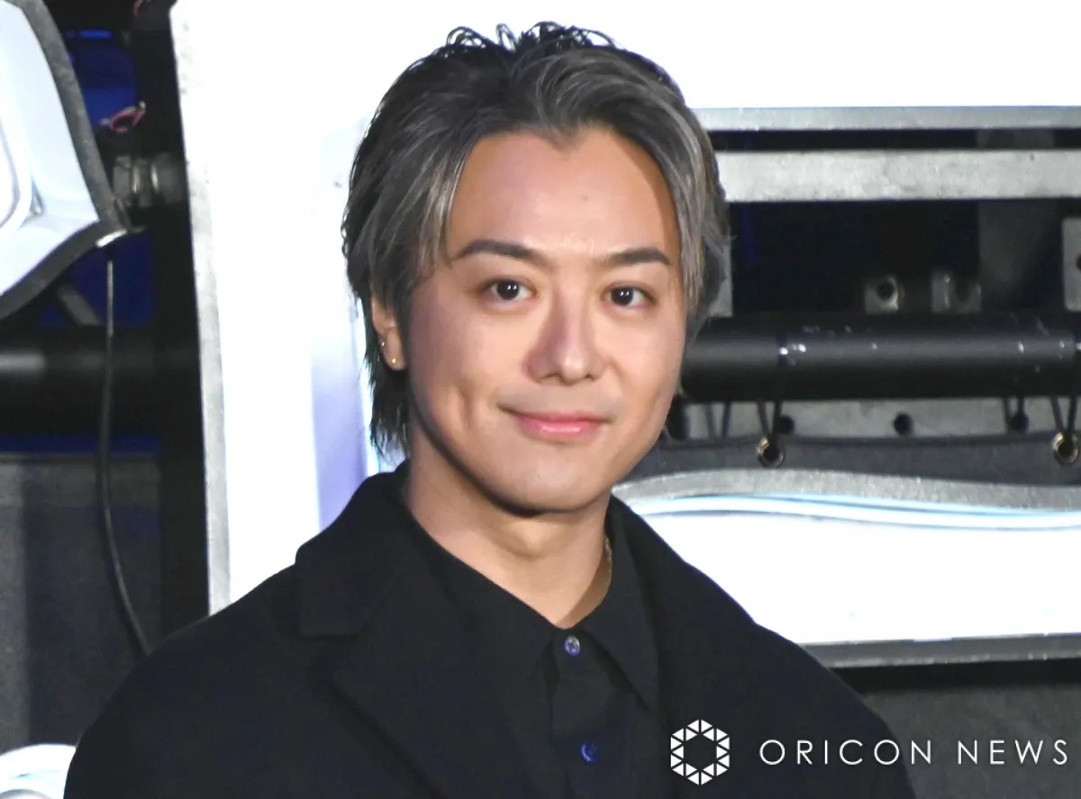 「えぐすぎる」EXILE TAKAHIRO、筋肉隆々な上裸姿に反響　目標は「いつか背中でくるみを割る」