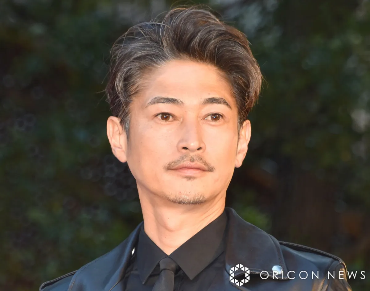 窪塚洋介、愛娘に“メロメロ”な貴重ショット　妻が北海道での家族旅行を報告「1週間ほど家族でのんびり」