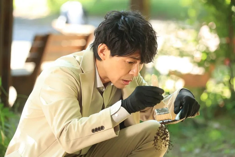 『最後の鑑定人』土門誠“藤木”、変人研究員とのバディが始動【第1話あらすじ】