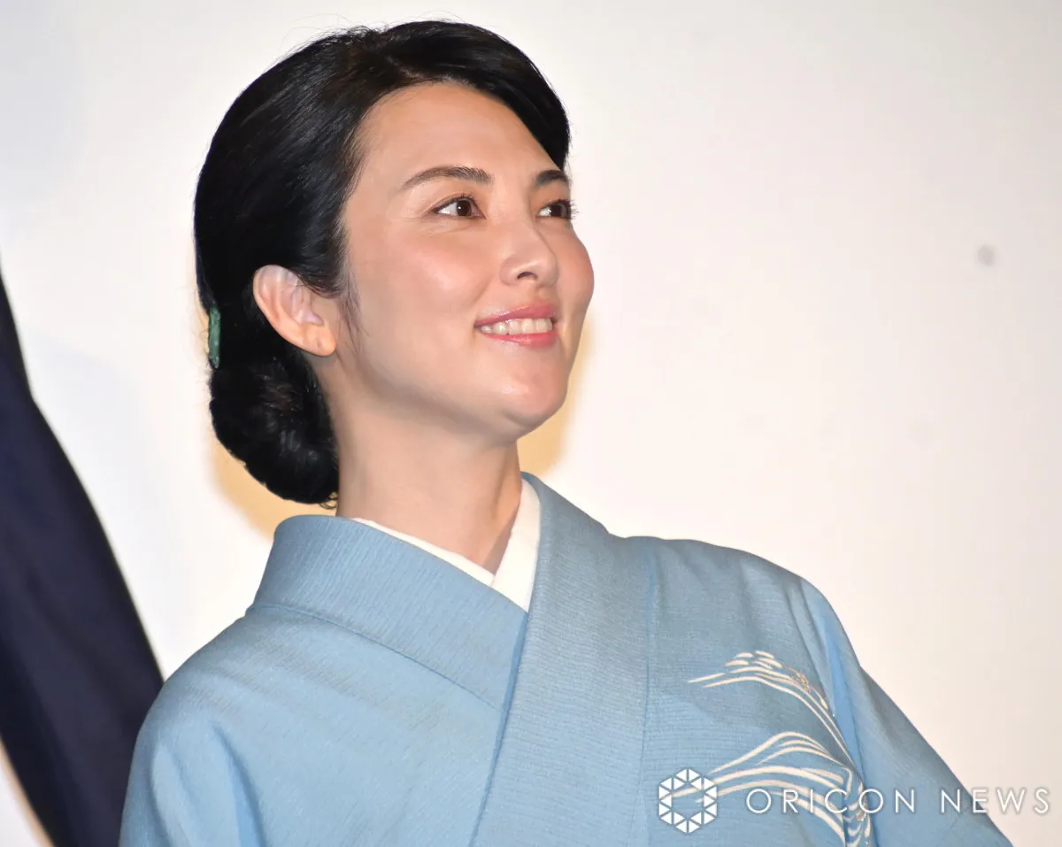田中麗奈、一人華やかな着物姿で登場　夫婦役の竹野内豊に感謝「“居方”に救われました」