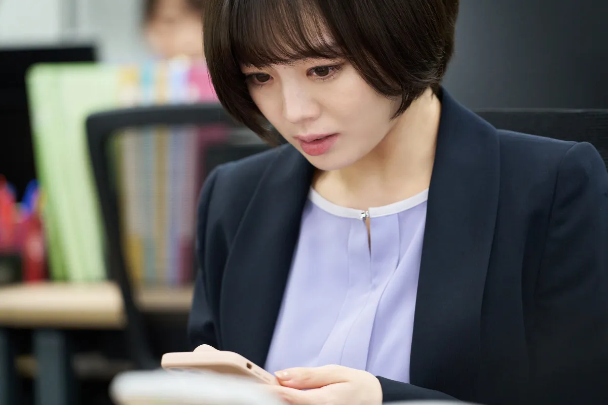 伊原六花、“遺体がなくなった”事件を知る人物と接触　『恋愛禁止』第2話あらすじ
