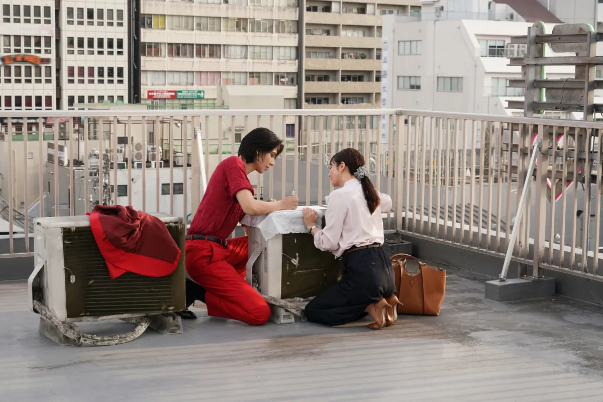 木村文乃“高校教師”＆ラウール“ホスト”禁断の恋が始まる　『愛の、がっこう。』第1話あらすじ