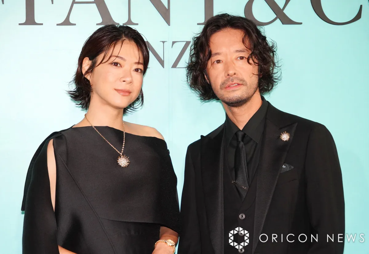 上野樹里＆和田唱、夫婦そろって登場　シックに輝く穏やか2ショット