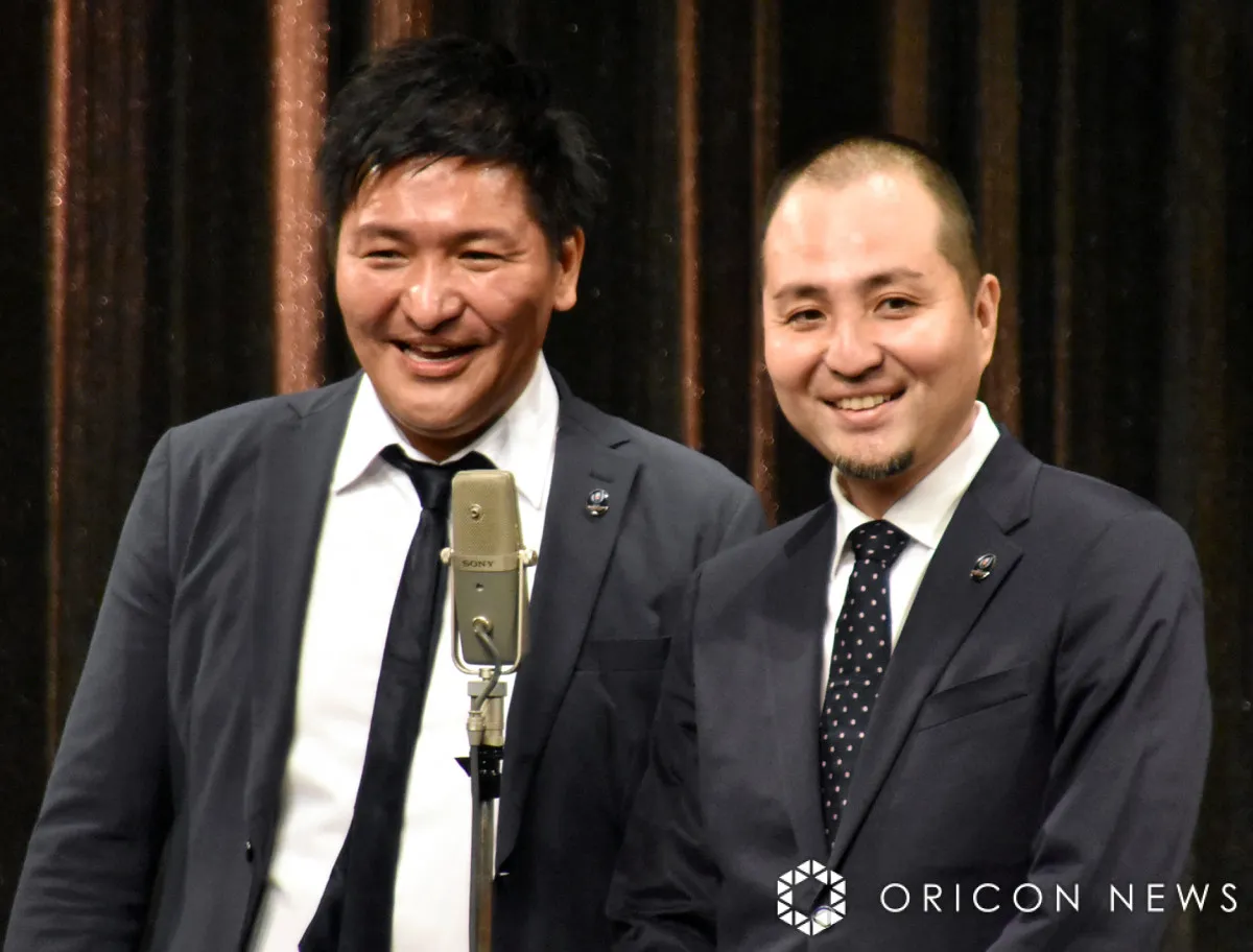 「感動で私の顔がクラッシュしてます」スリムクラブ真栄田、“尊敬する方”ライオネス飛鳥と2ショット「姉弟みたいです」「ラブラブ」