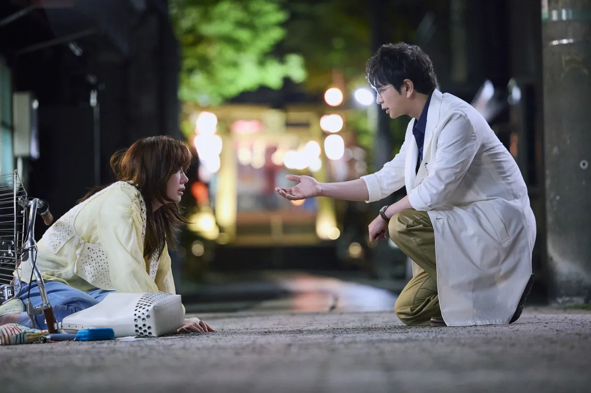 『19番目のカルテ』松本潤＆仲里依紗、“12年ぶり”共演にネット歓喜「『ラッキーセブン』懐かしい」「2人とも立派な役者に…」【ネタバレあり】