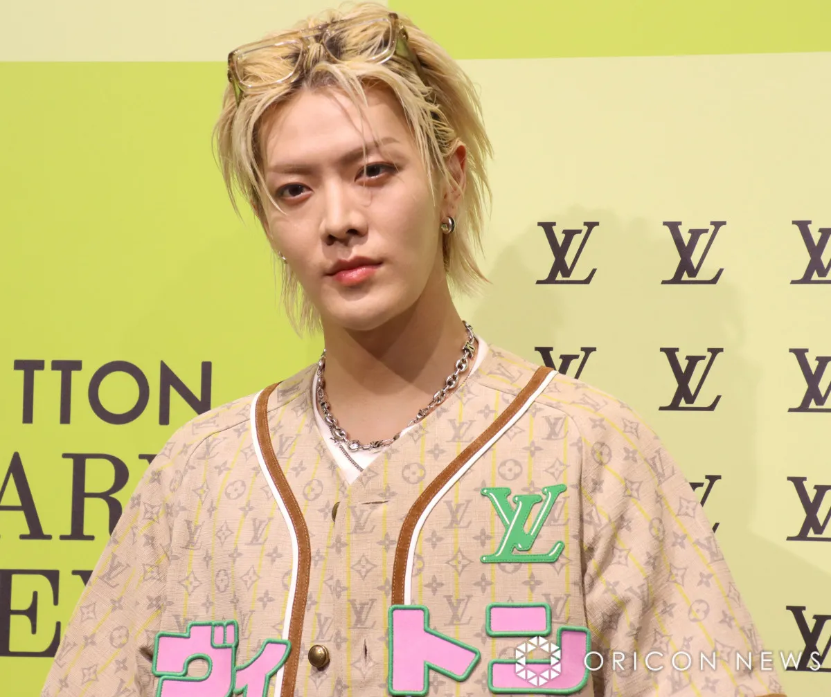NCT・YUTA（中本悠太）、派手な「ヴィトン」シャツに笑顔「今回の一番のポイント」