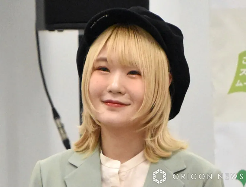ハラミちゃん、美スタイル際立つパンキッシュな雰囲気に反響「足がなっがい！」「雰囲気が違う」