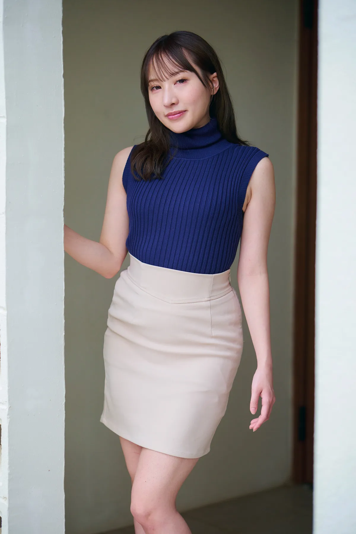 149cmのミニマム色白ボディ・蓮美菜乃葉、1stイメージDVD発売で本格始動「初撮影のうぶなところと25歳の大人の魅力を楽しんで」
