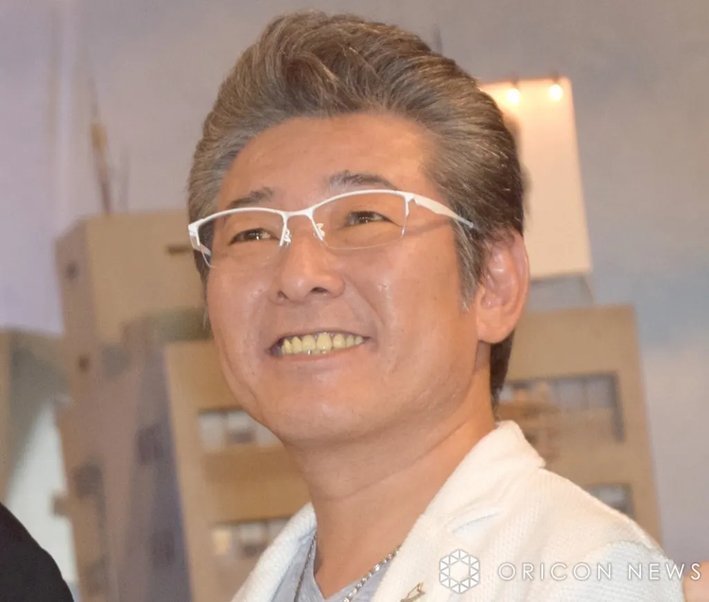 布川敏和、義息子＆孫との“親子3世代ショット”を紹介「フックン若い！」「幸せオーラが出ています」　長女・桃花が撮影
