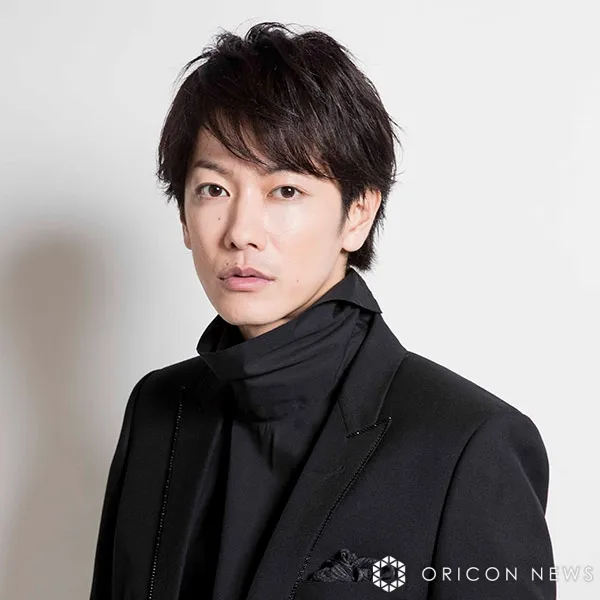 佐藤健、まるで“彼女目線”のデート風ショットに反響「え、あたしの彼氏」「かっこえええええええええ」