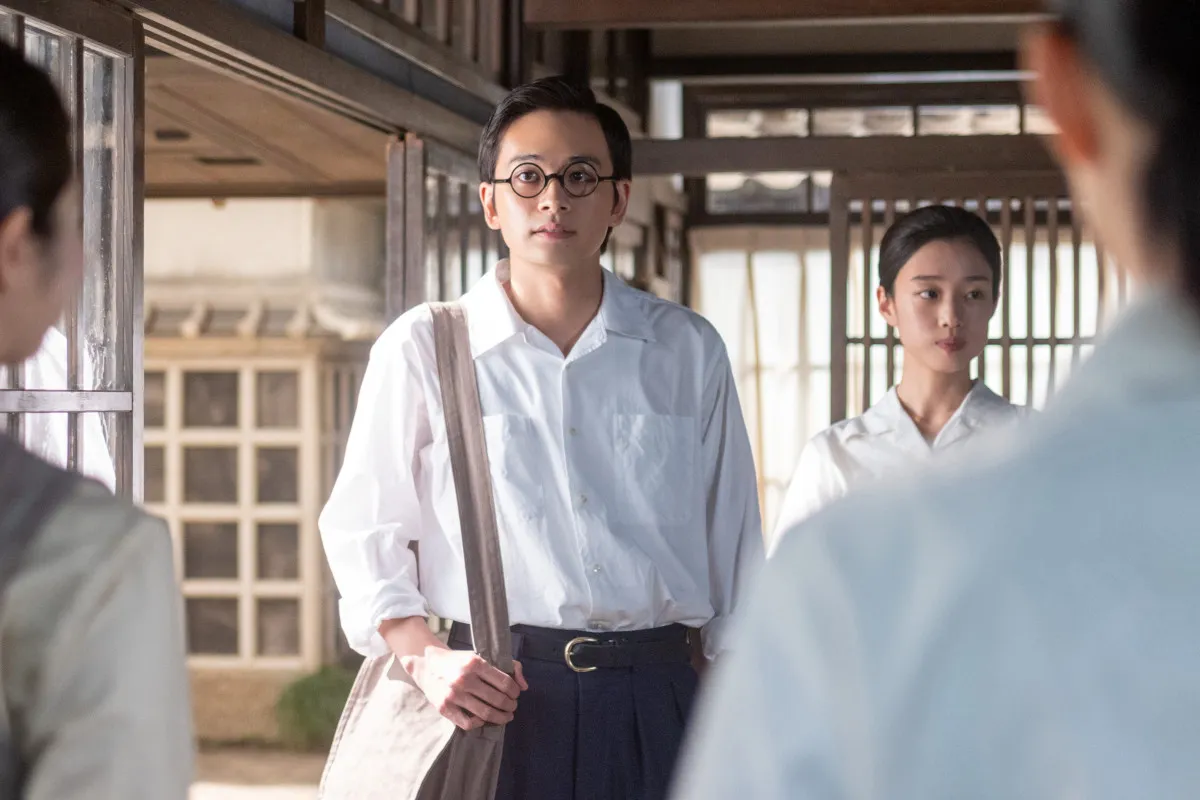 『あんぱん』のぶ、嵩に頭を下げる　第79回場面カット